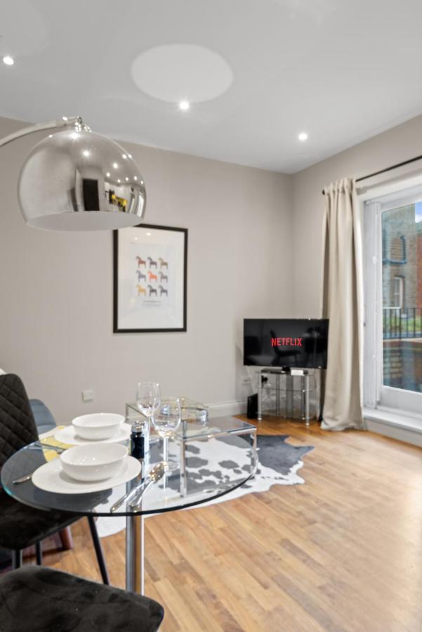 Notting Hill: Stylish 1br With Terrace - Apartamento Londres